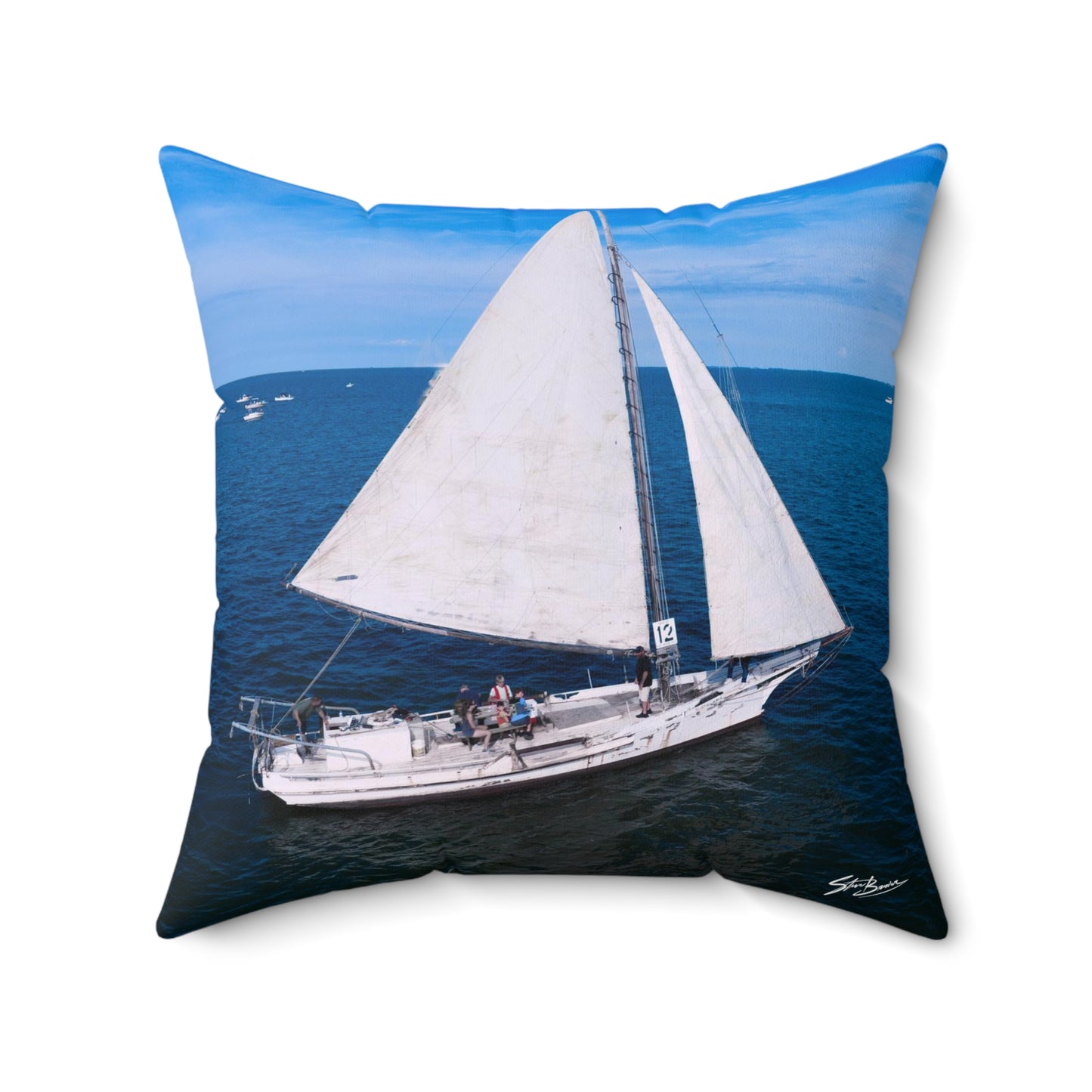 Spun Polyester Square Skipjack Pillow (Messenger)